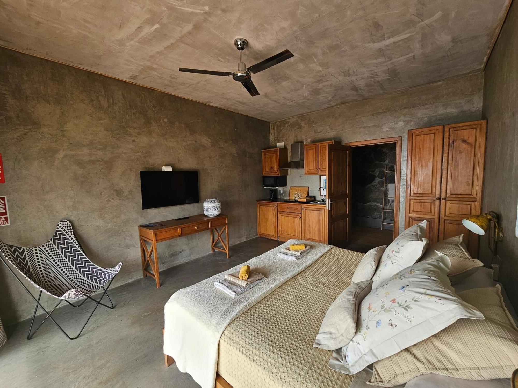 Les Terrasses Suites Calheta  Zewnętrze zdjęcie