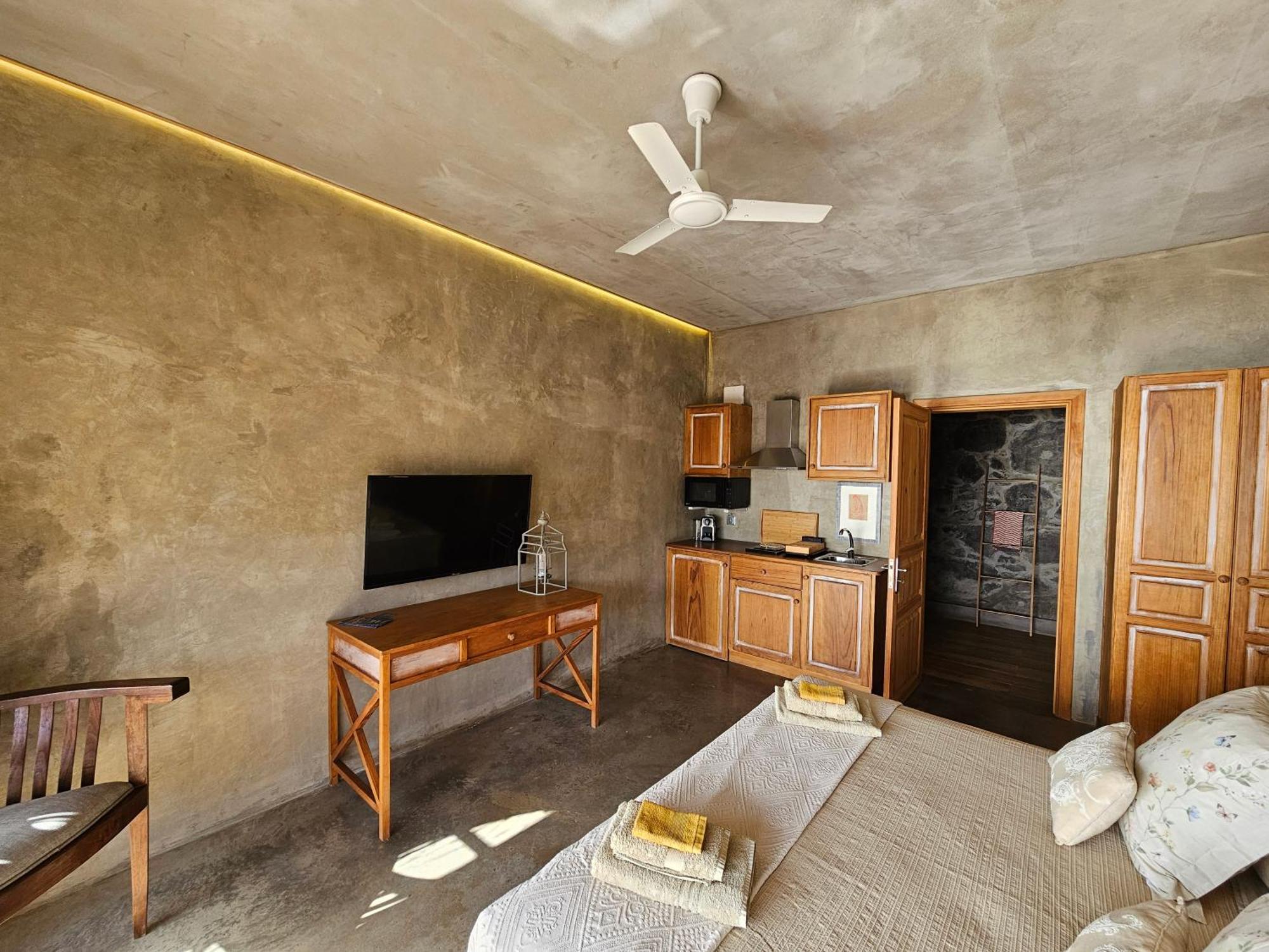 Les Terrasses Suites Calheta  Zewnętrze zdjęcie